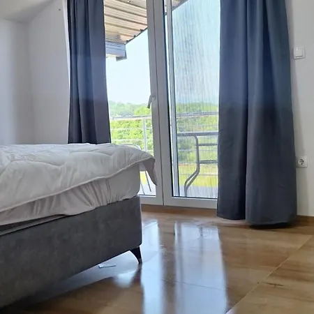 וילה Zeleno Brdo